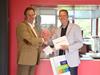 Mark van Lier wint iPad2 van Netwerk Zorg Leren
